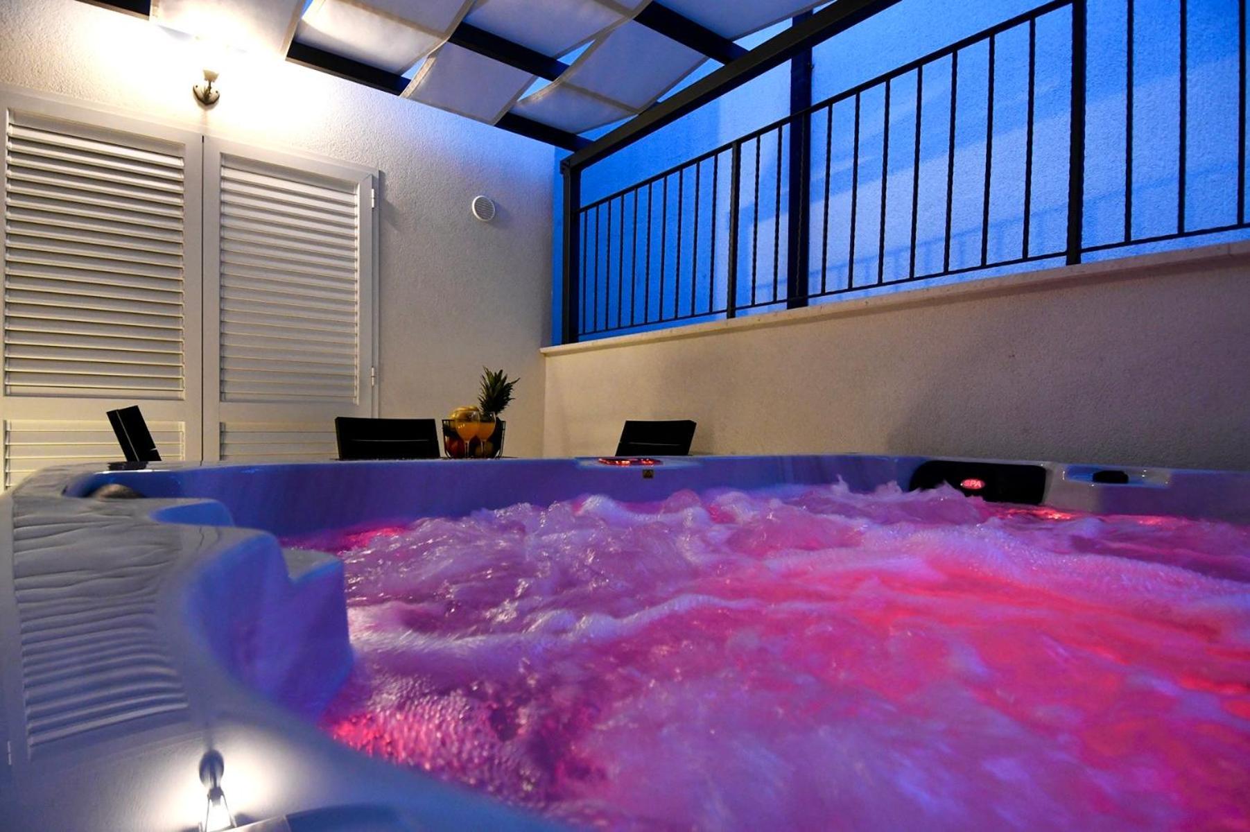 Jacuzzi Apartment Minnie دوبروفينك المظهر الخارجي الصورة